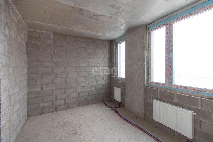 3-комн квартира Менжинского, 60