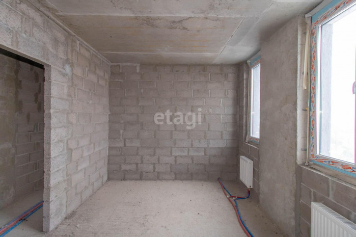 3-комн квартира Менжинского, 60