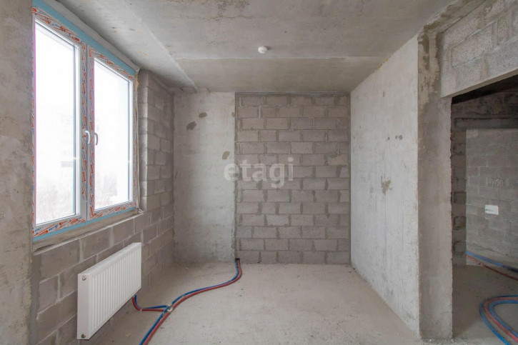 3-комн квартира Менжинского, 60