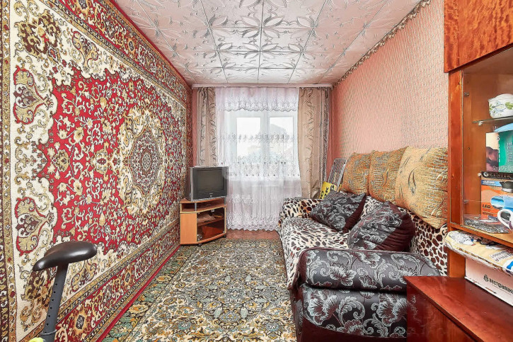 3-комн квартира Урожайная, 2