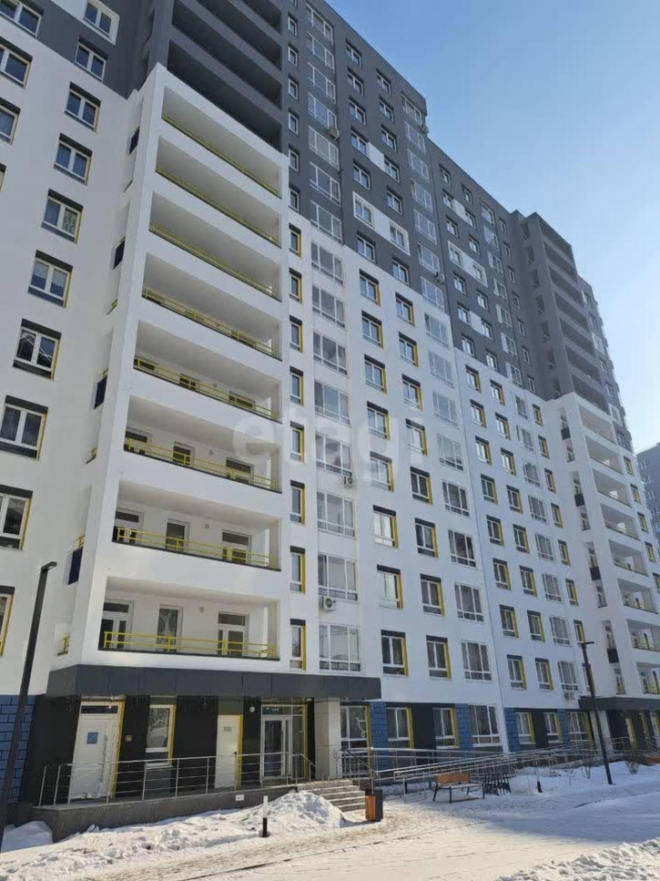 1-комн квартира Сергея Джанбровского, 9