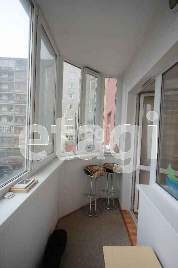 2-комн квартира Ирбитская, 6