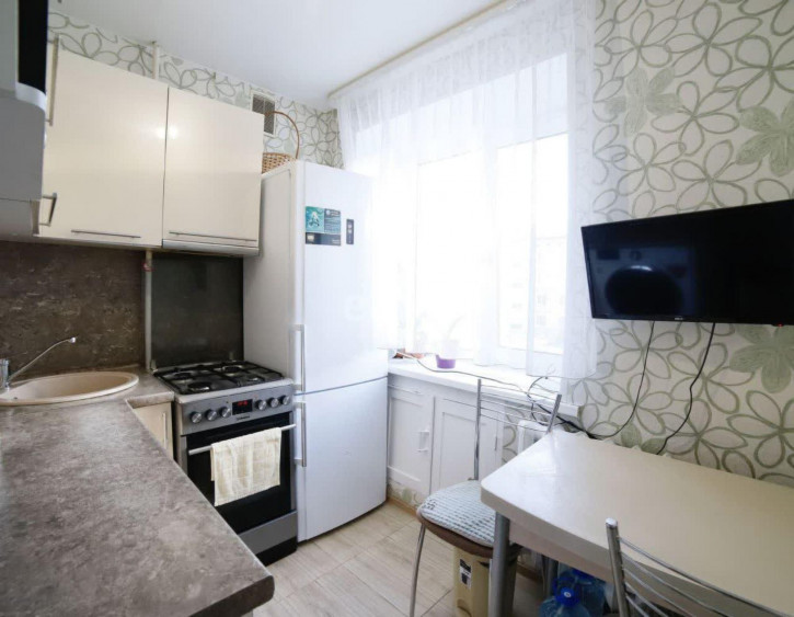 2-комн квартира Озерная, 5