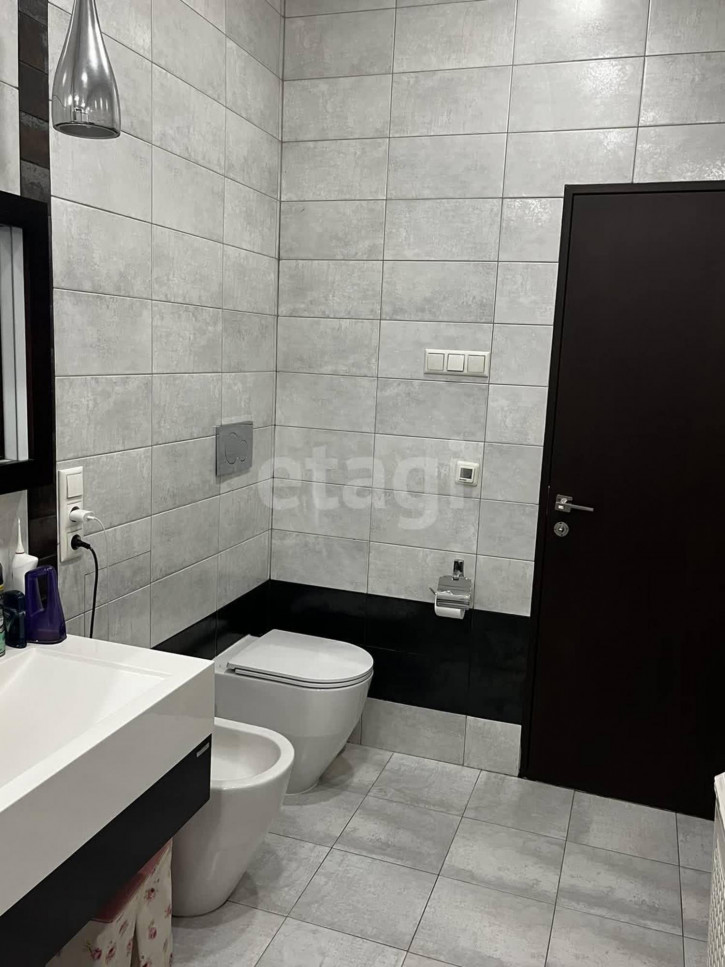 3-комн квартира Котовского, 16