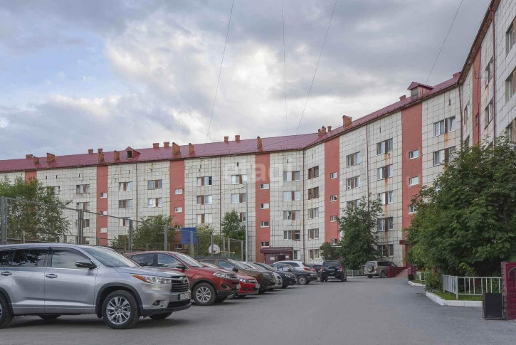 3-комн квартира Московский тракт, 137