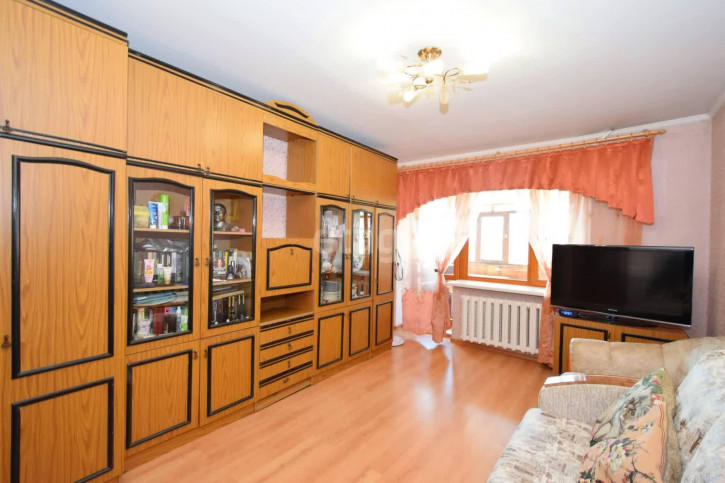 1-комн квартира Мельникайте, 48а