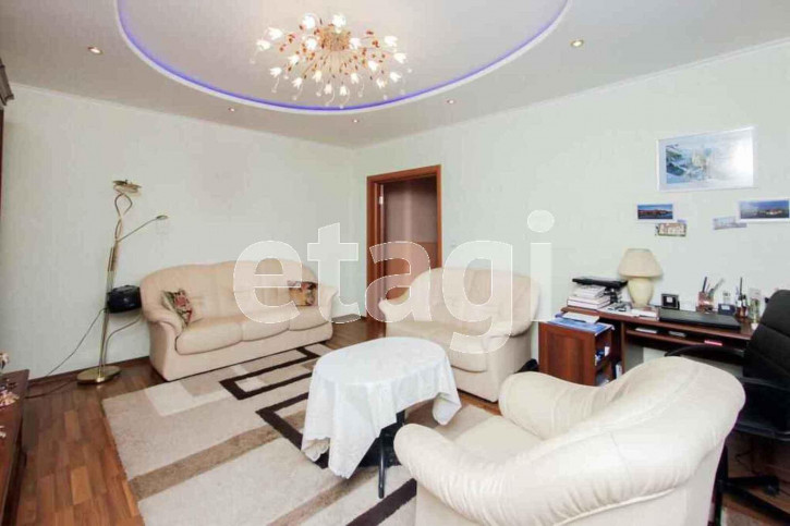 2-комн квартира Мельникайте, 55