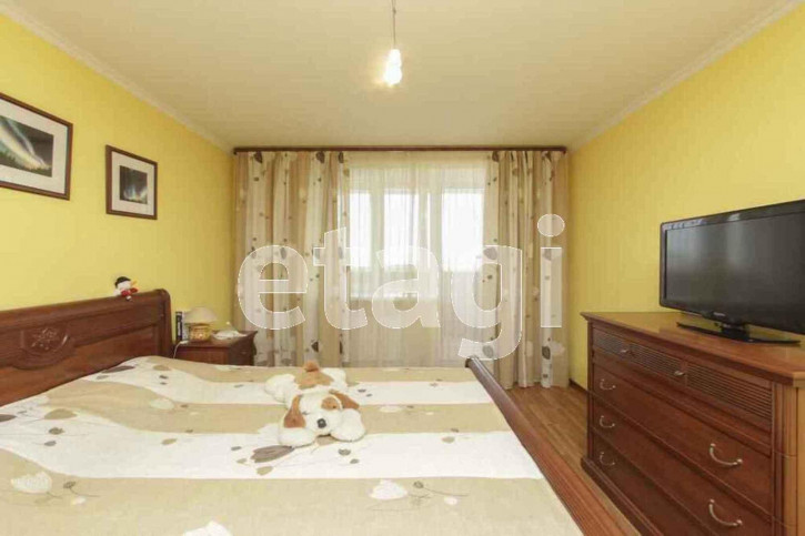 2-комн квартира Мельникайте, 55