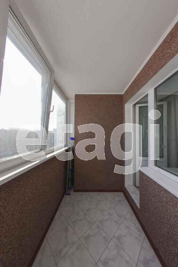 2-комн квартира Мельникайте, 55