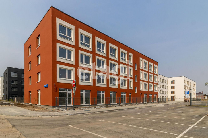2-комн квартира Стройотрядовская, 16