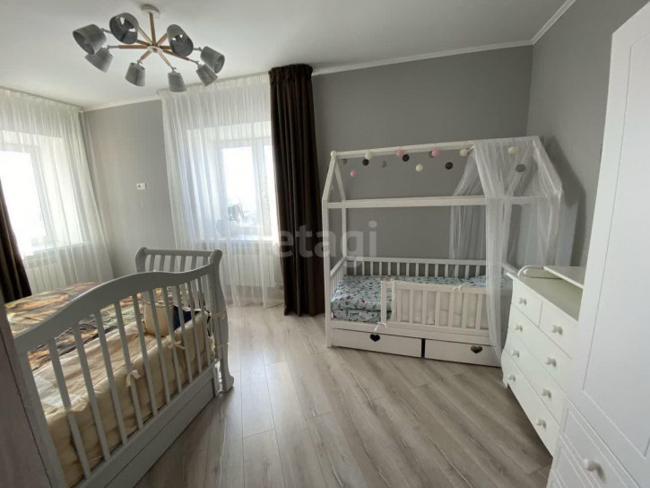 2-комн квартира Дружбы, 73