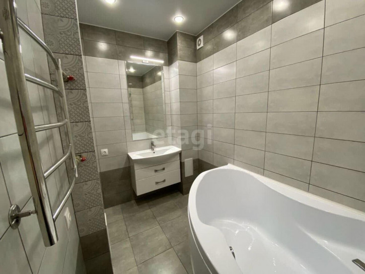2-комн квартира Дружбы, 73