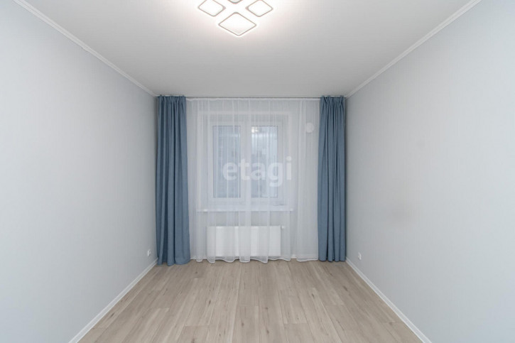 2-комн квартира Республики, 204/10