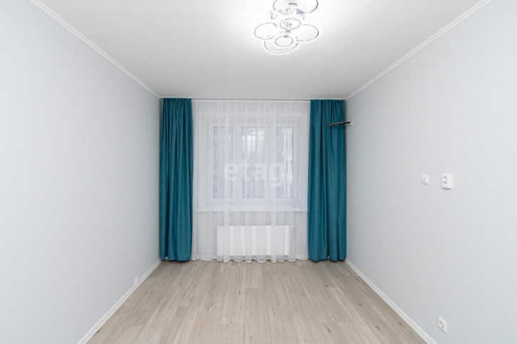 2-комн квартира Республики, 204/10