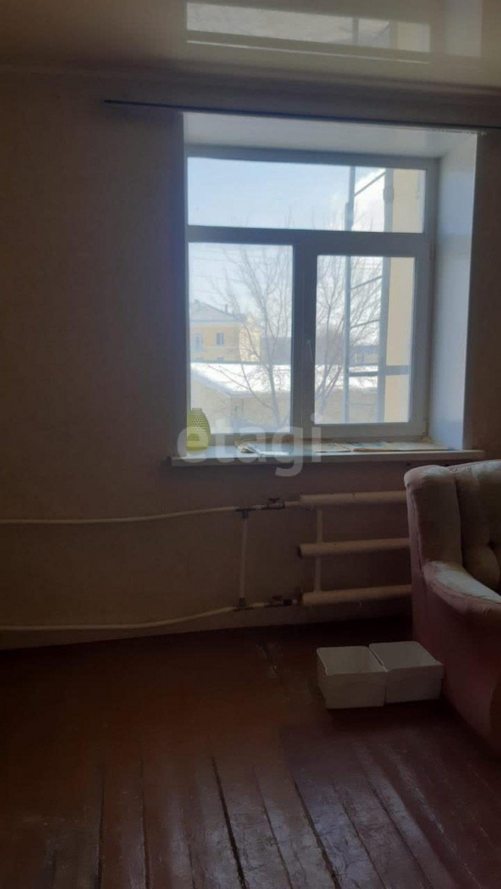 Комната Гагарина, 34