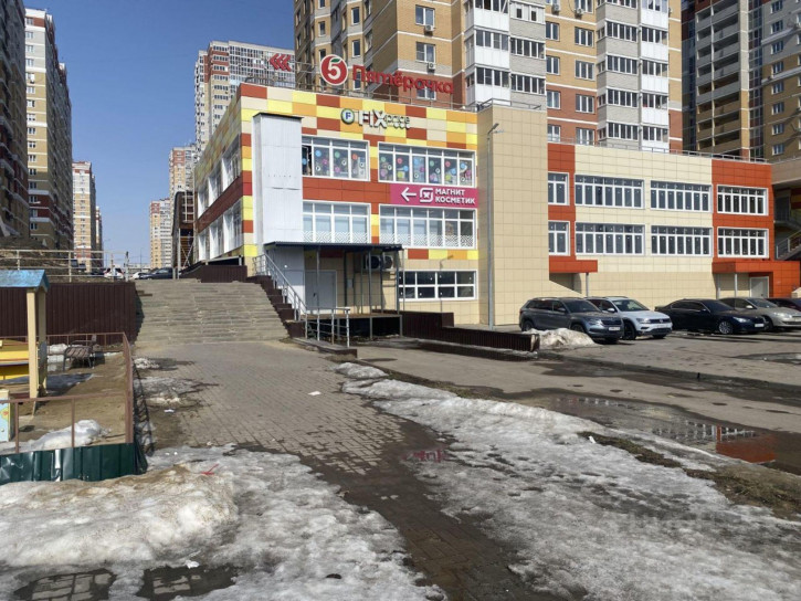 Торговое помещение улица Хренникова, 8,  д. 8