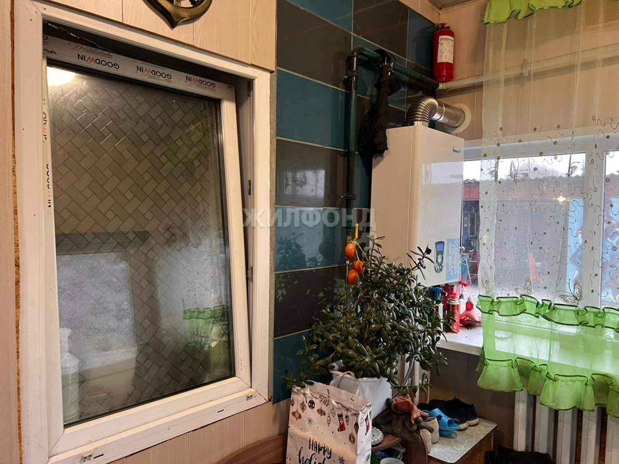 Купить дачу, дом, коттедж за 6 150 000 рублей на Коммунистическая улица