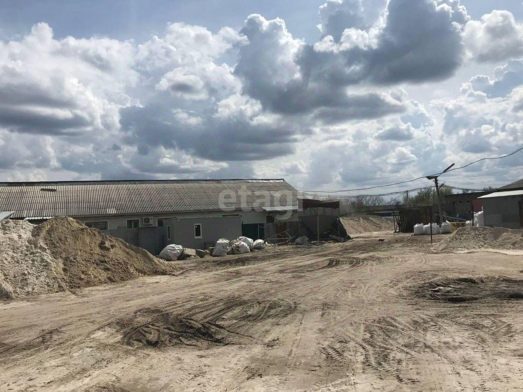 Купить производственную площадь за 45 000 200 рублей на Семилуки г., Курская,101, 13А