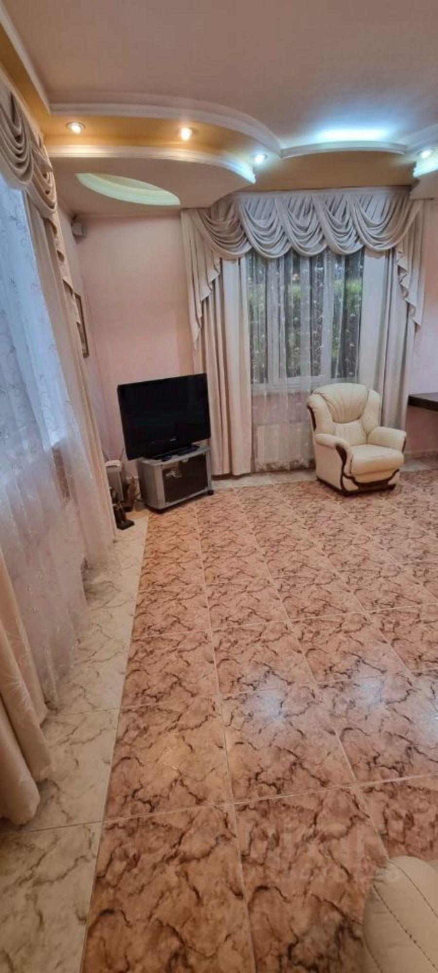 Сдать дачу, дом, коттедж за 100 000 рублей на улица Куйбышева, 74
