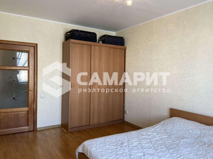 4-комн квартира Губанова улица, 20а