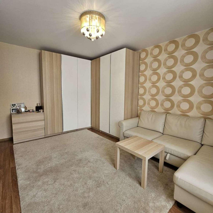 2-комн квартира Ивана Финютина бульвар, 20