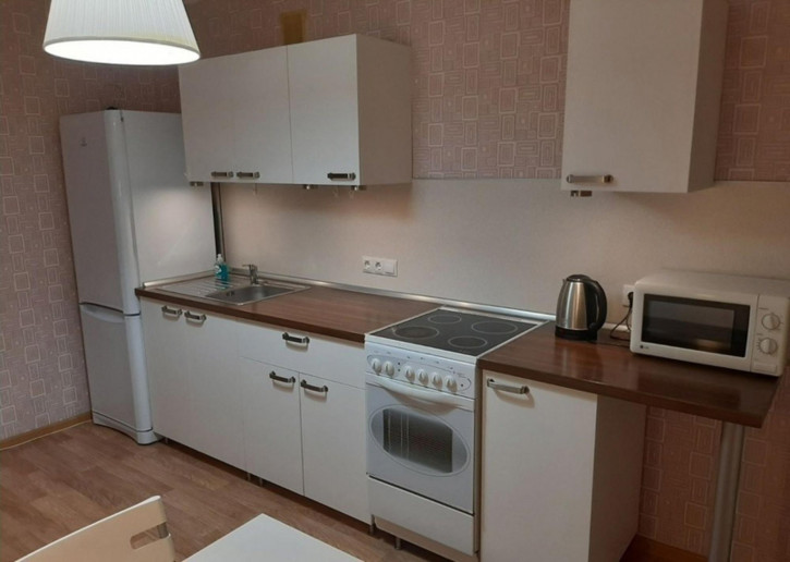 1-комн квартира Гастелло улица, 42