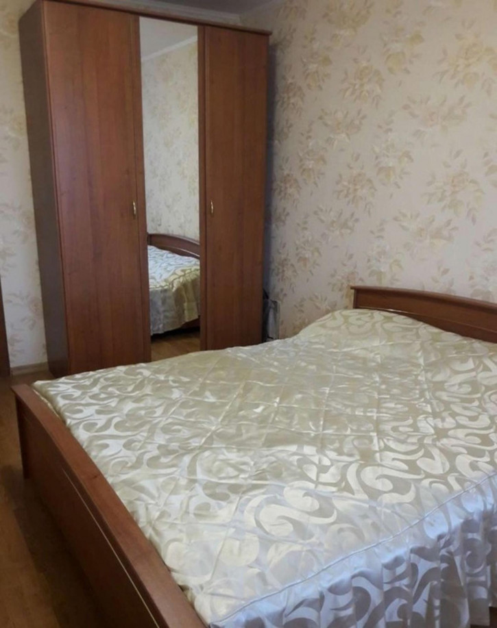 2-комн квартира Коммунистическая улица, 10