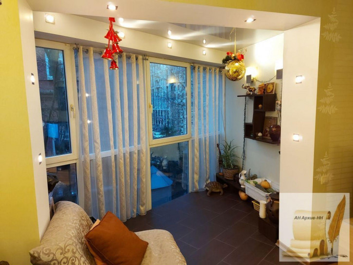 3-комн квартира Нестерова ул, 10