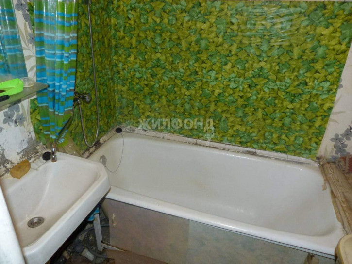 2-комн квартира Связистов улица, д.113