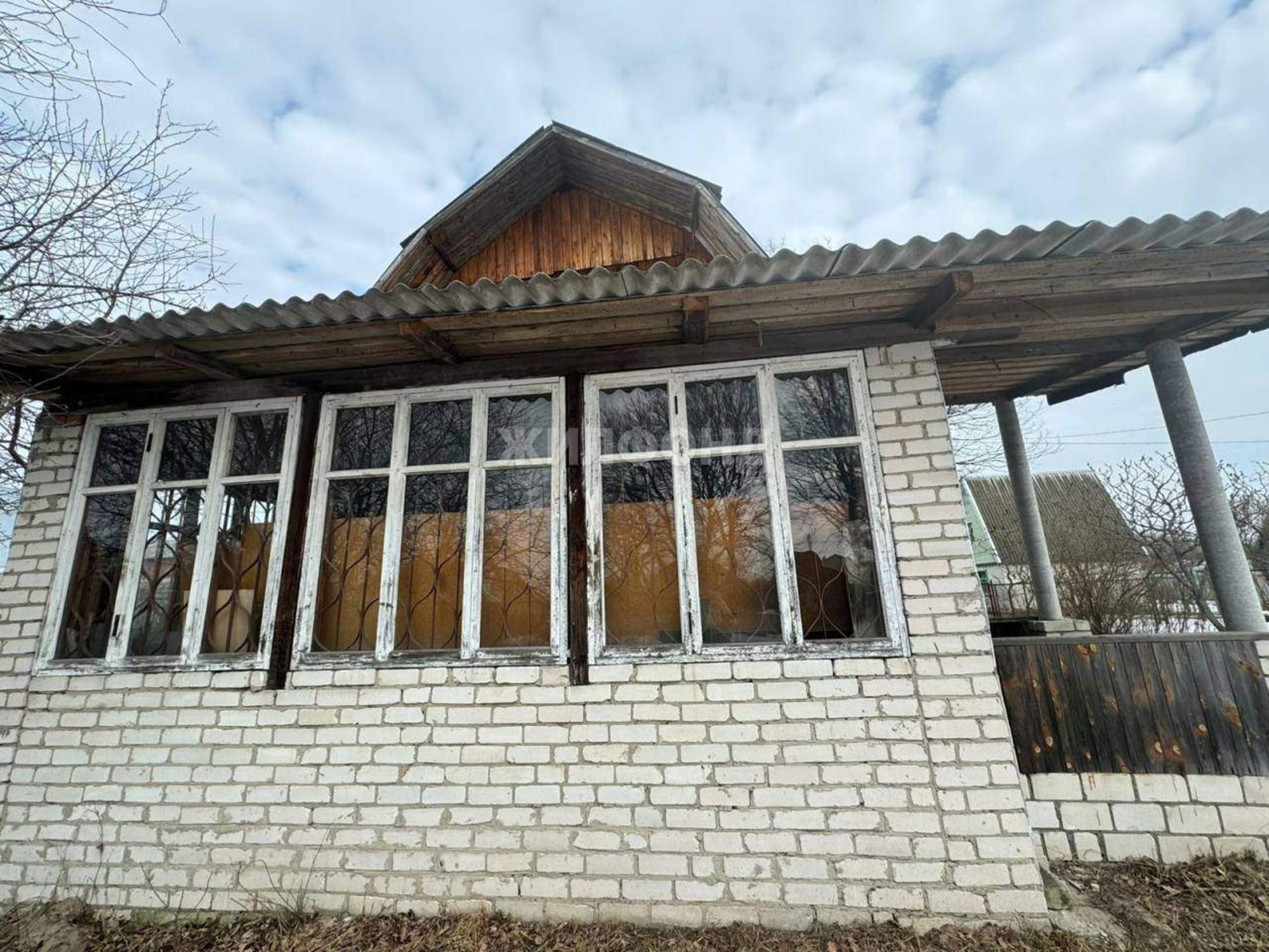 Купить дачу, дом, коттедж за 2 700 000 рублей на СНТ Химик территория, д.Железнодорожник