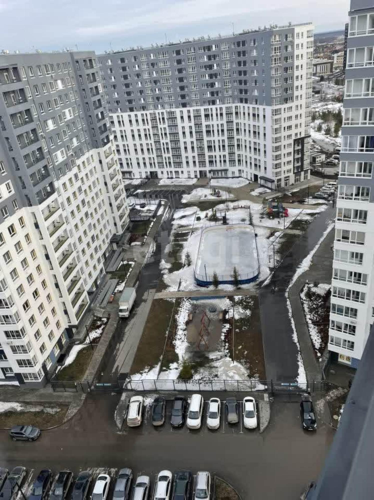 Купить студию за 3 280 000 рублей на Сергея Джанбровского, 3