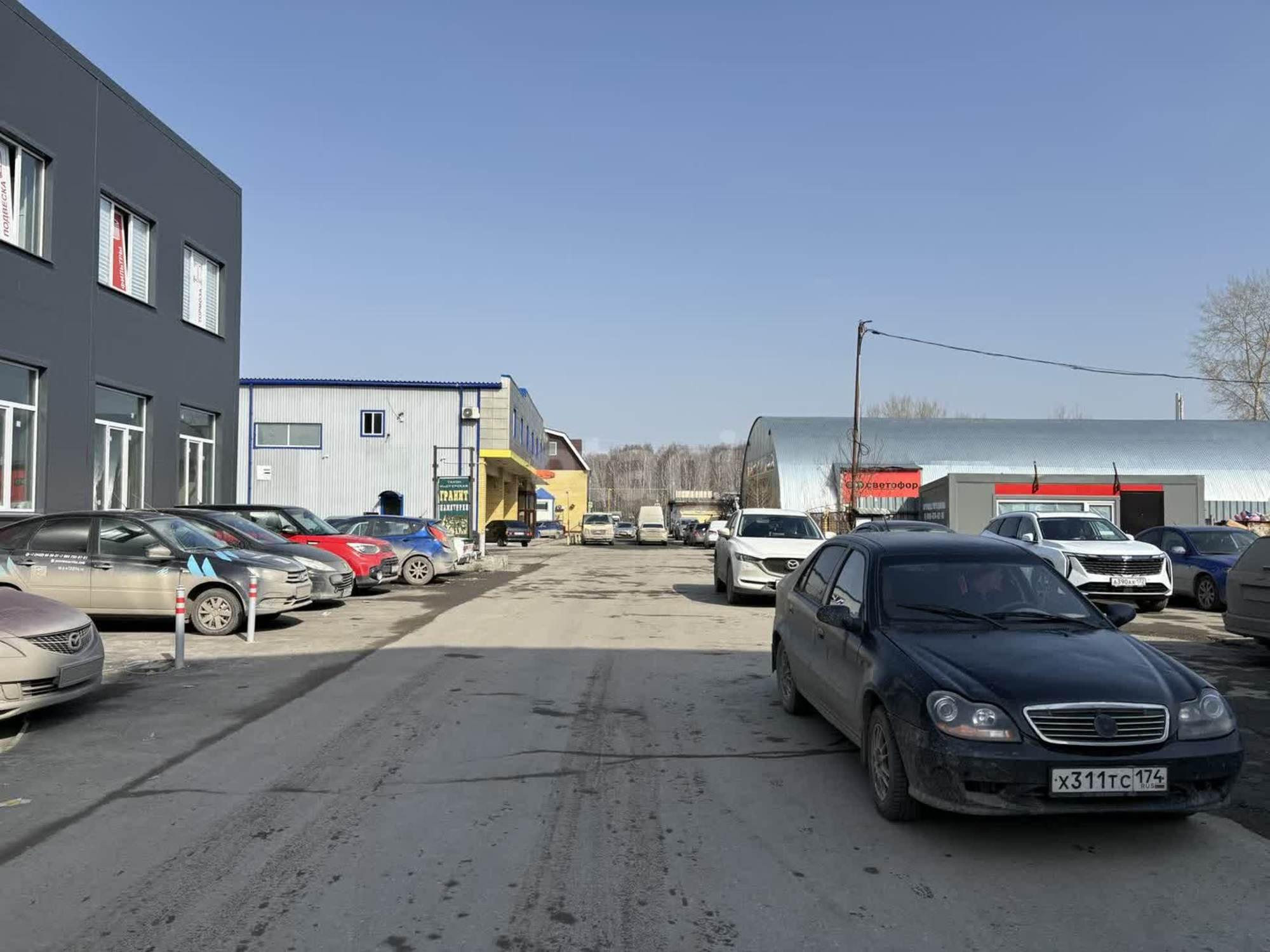 Купить торговое помещение за 85 000 000 рублей на Дружбы 128/1