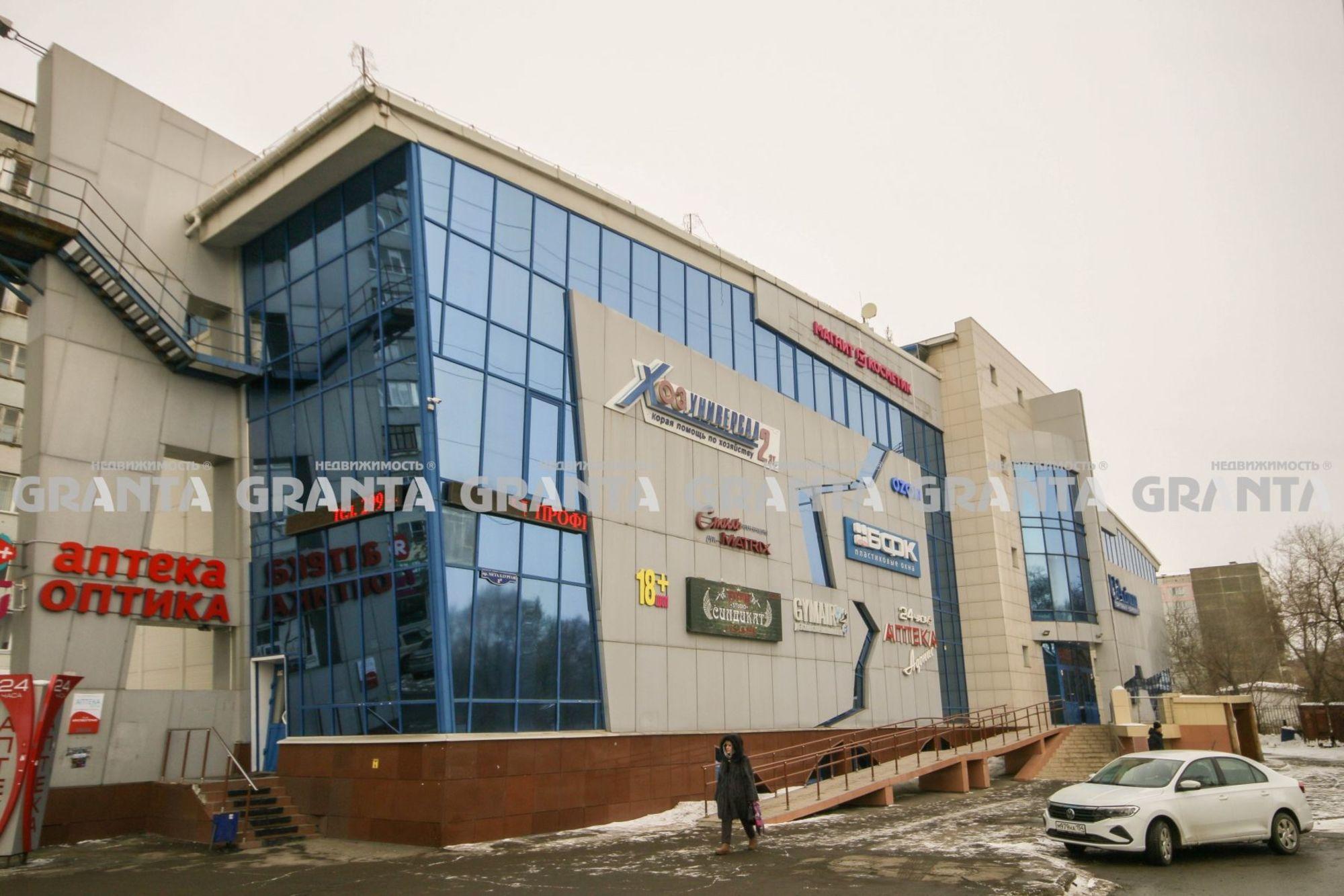Купить торговое помещение за 13 200 000 рублей на пр-кт Металлургов, 8А