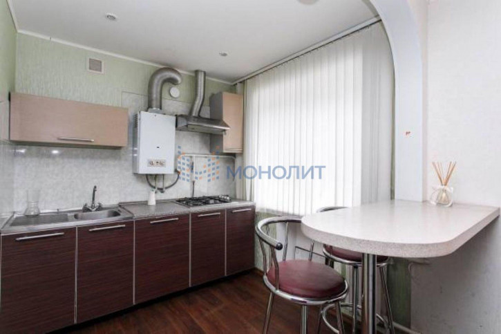 1-комн квартира Коминтерна ул, 162