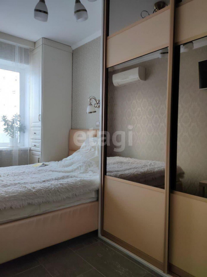 2-комн квартира Ангарская, 2