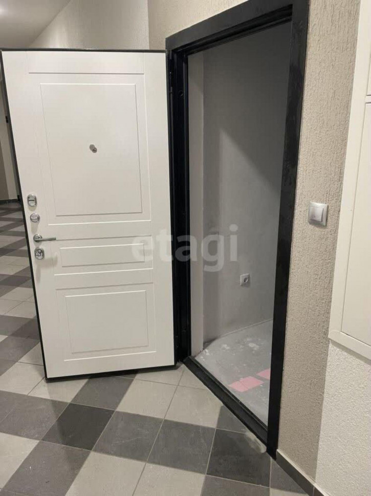 Студия Сергея Джанбровского, 3