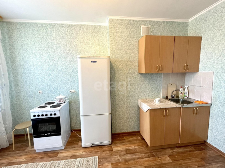2-комн квартира Обдорская, 7