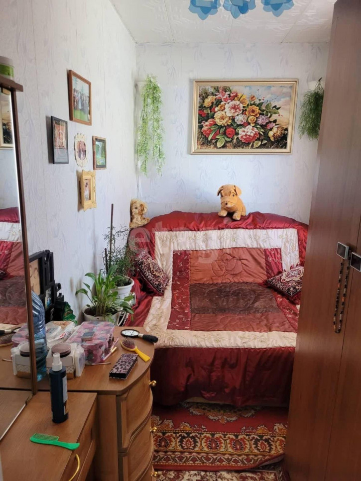 3-комн квартира Ульянова, 48