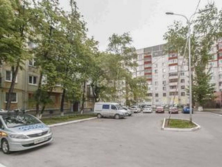 2-комн квартира Заводская, 2