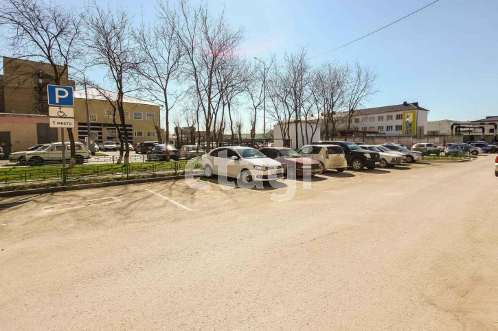 Комната Республики, 212