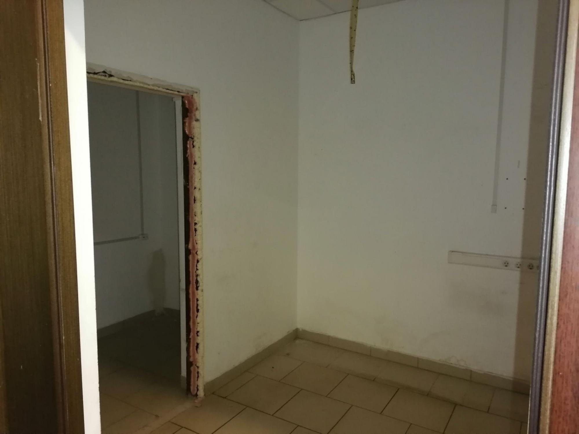 Купить офис, помещение под офис за 120 000 000 рублей на ул Максимова, 20