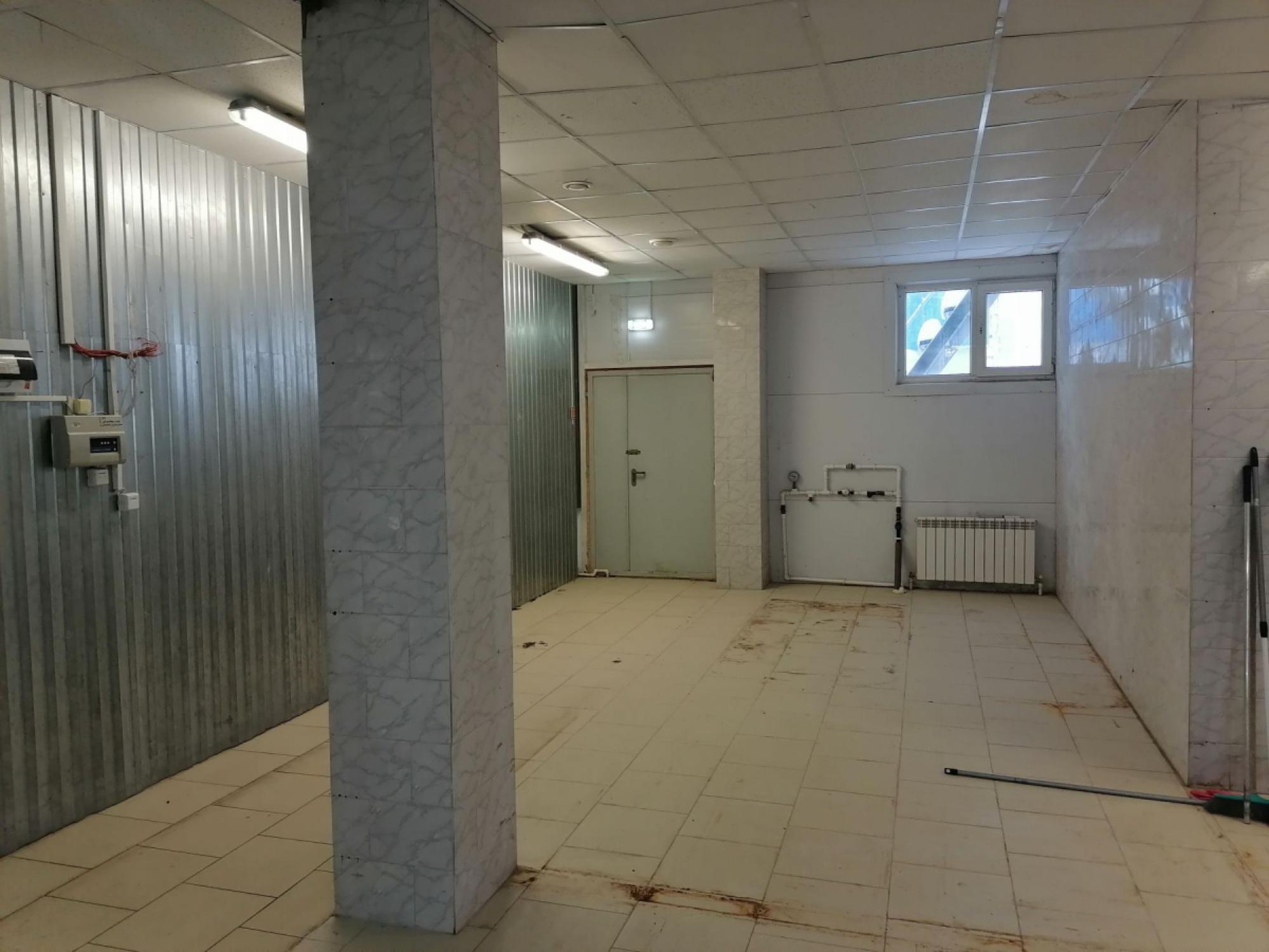Купить офис, помещение под офис за 120 000 000 рублей на ул Максимова, 20