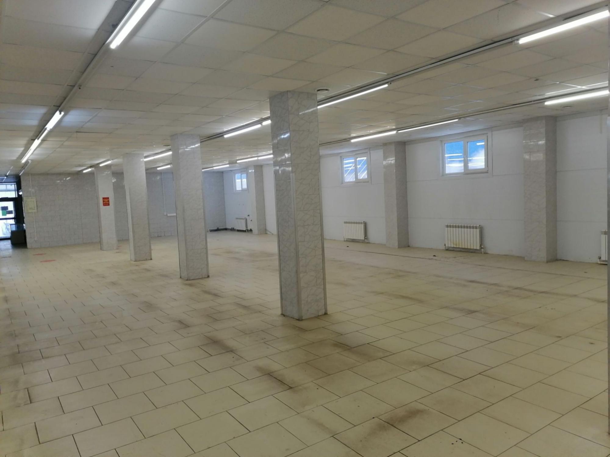 Купить офис, помещение под офис за 120 000 000 рублей на ул Максимова, 20