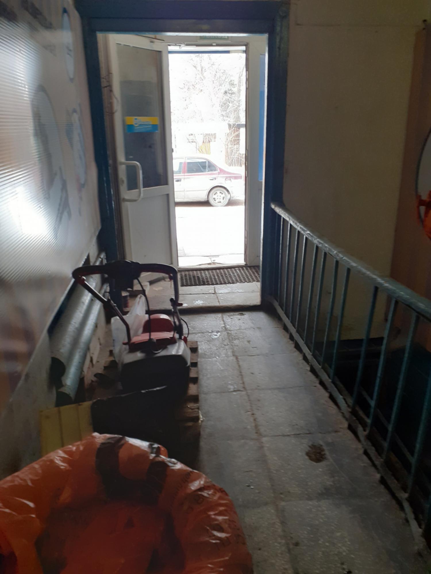 Купить складское помещение за 1 700 000 рублей на ул Танкистов, 211