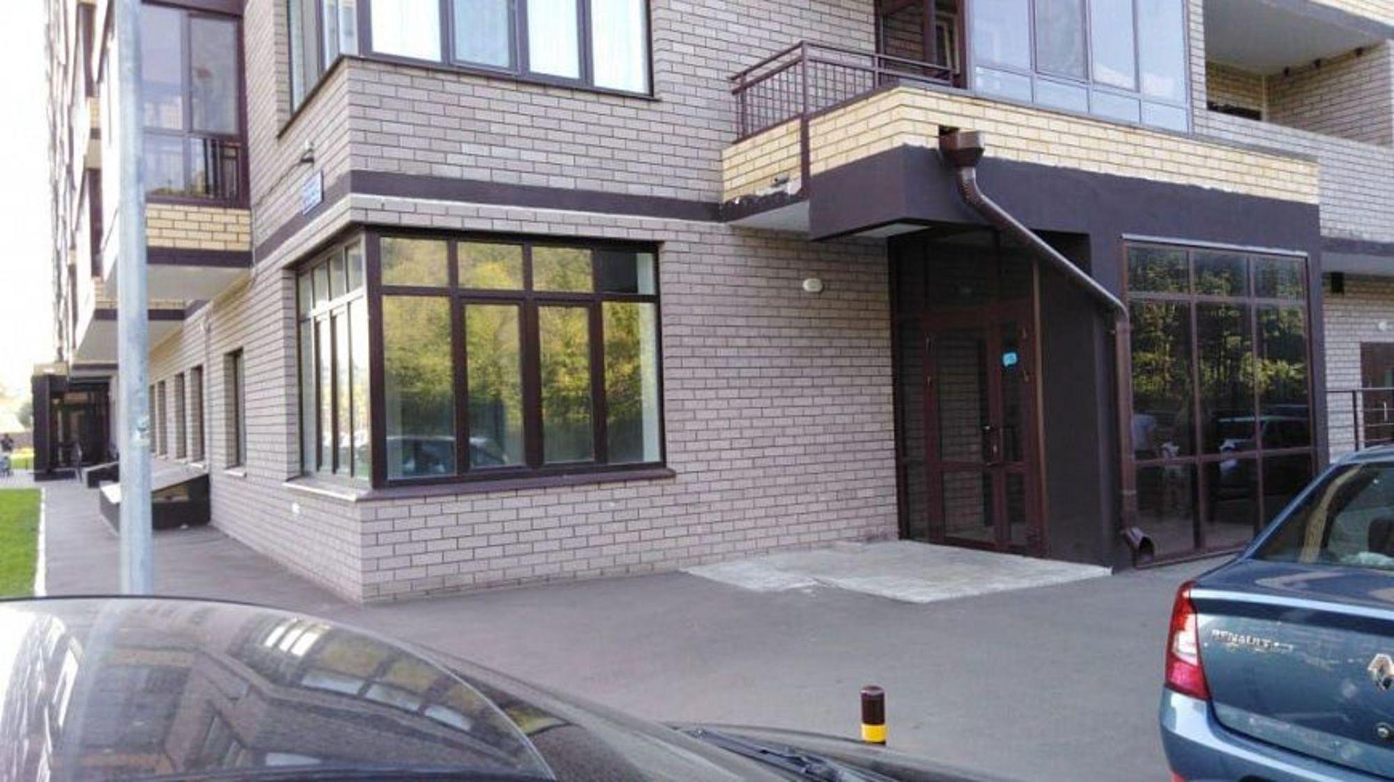 Купить помещение свободного назначения за 61 000 000 рублей на ул Рауиса Гареева, 102