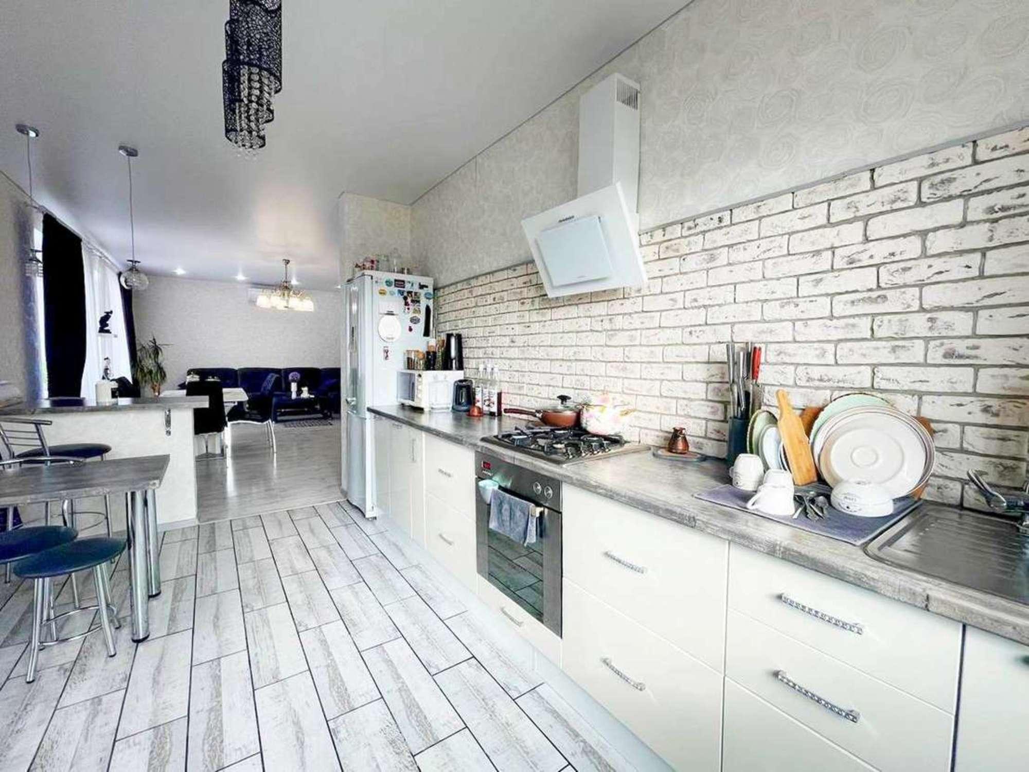 Купить дачу, дом, коттедж за 20 730 000 рублей на Праздничная