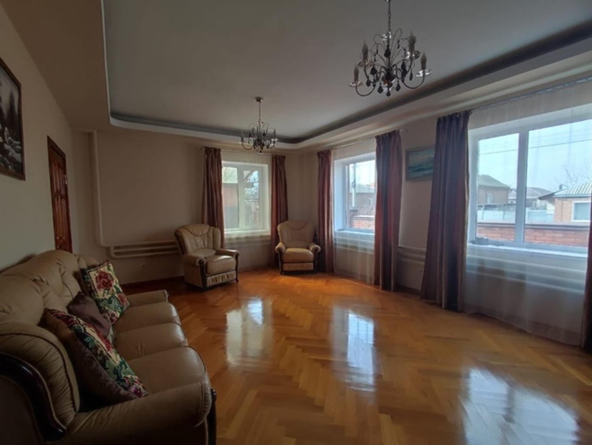 Купить дачу, дом, коттедж за 10 500 000 рублей на Смоленская улица, 789