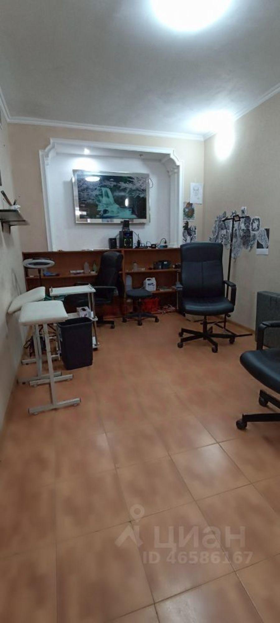 Купить офис, помещение под офис за 3 687 750 рублей на улица Думенко, 8