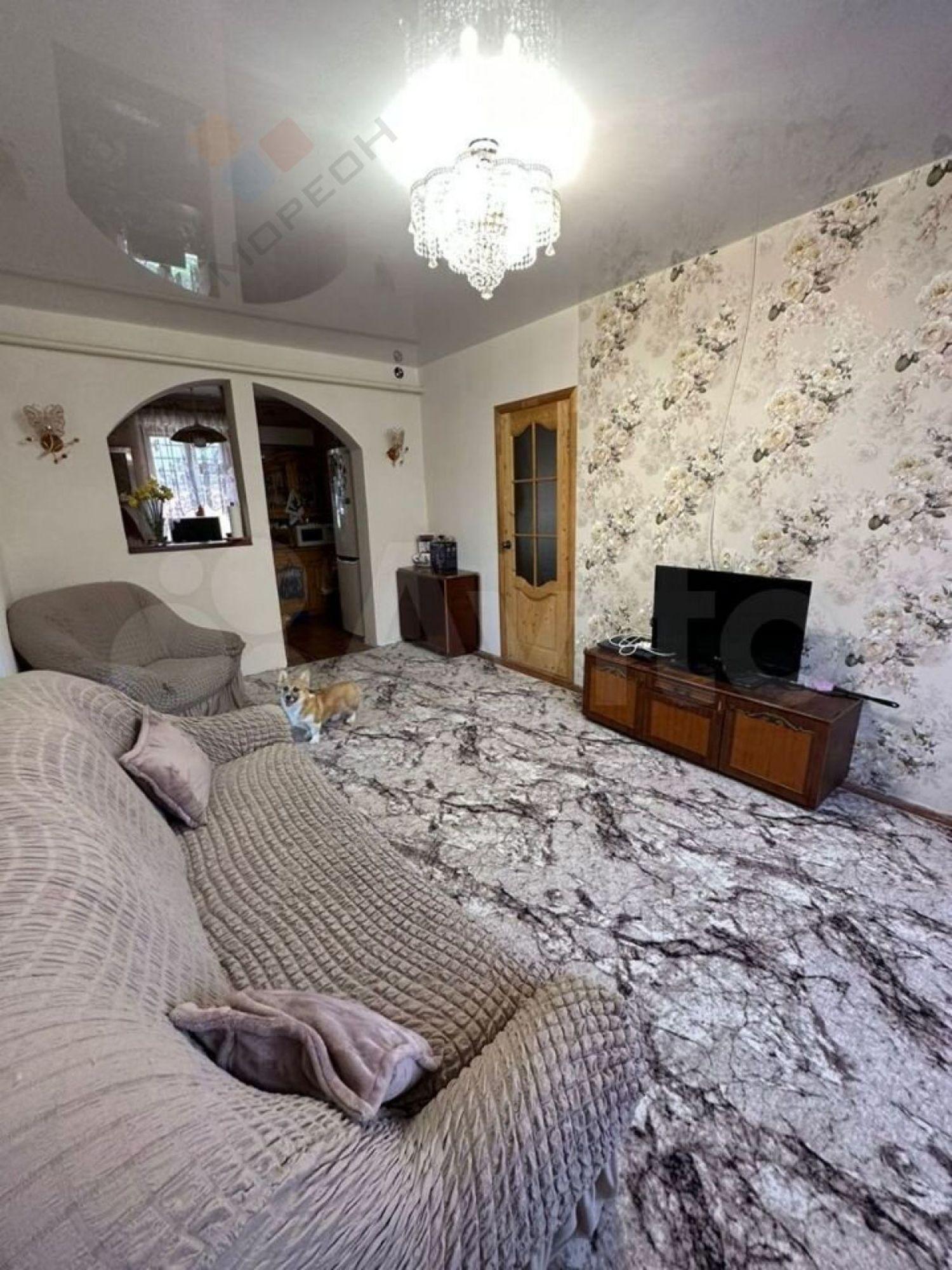Купить дачу, дом, коттедж за 11 000 000 рублей на Молодёжная ул, 15