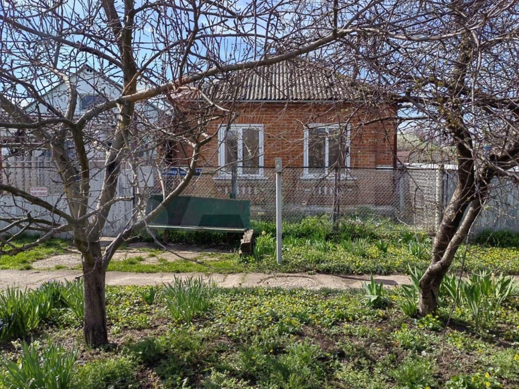 Купить дачу, дом, коттедж за 3 700 000 рублей на Спортивная ул, 14